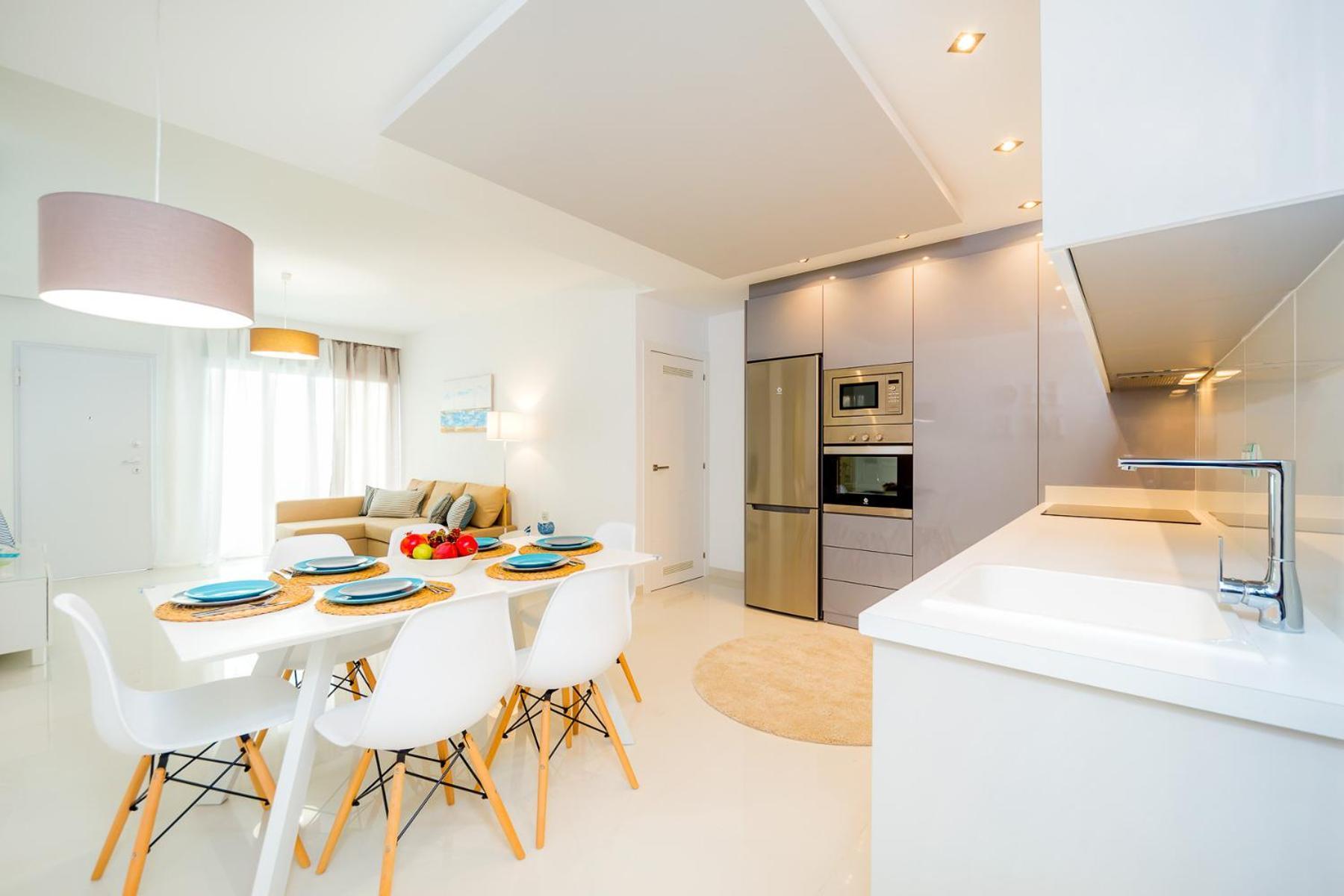 Luxurious 2 Bedroom Apartment Near The Beach Torre de la Horadada 客房 照片
